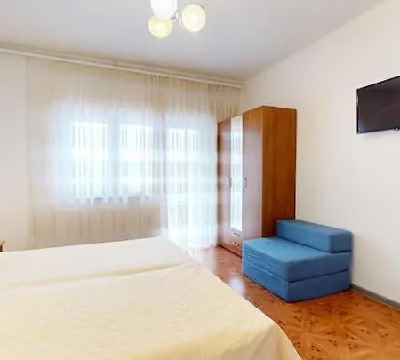 Apartamento By The