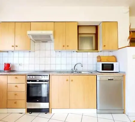 Apartamento By The Duće