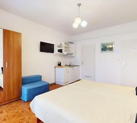 Apartamento By The *