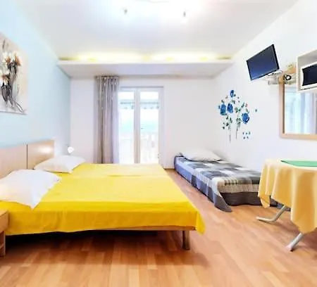 By The Apartamento